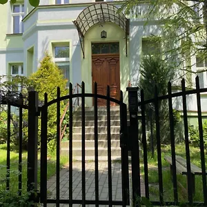 https://3-city-apartments-bandera.sopothotels.com
